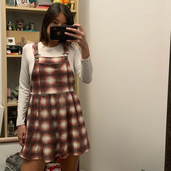 2000's Le Chateau plaid overall mini dress - Picture 3 of 7